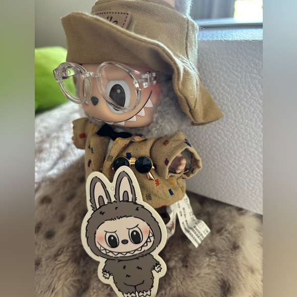 🖤🖤 Labubu all three of them with outfits.🖤🖤 - Picture 7 of 9